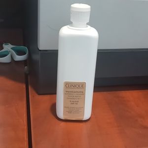 Clinique Beyond Perfecting Foundation + Co…